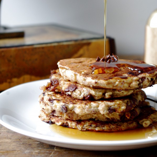 Chocolaty Oatmeal Pancakes | Nutrition in the Kitch