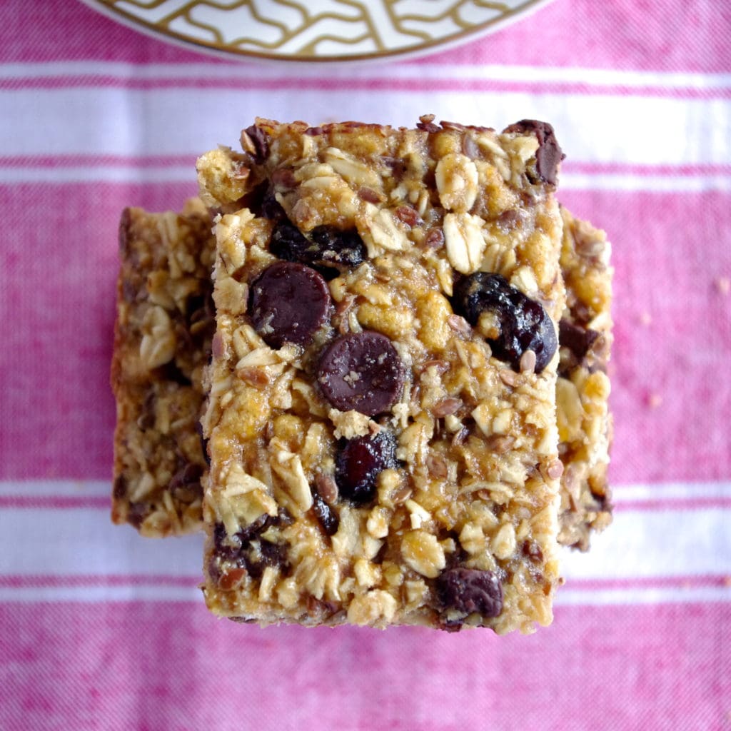 HighFiber Cranberry Chocolate Granola Bars & An Awake Cereals Giveaway! Nutrition in the Kitch