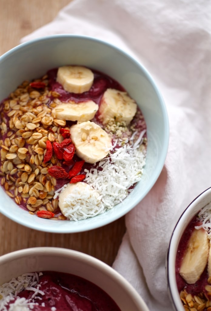 Easy Goji Berry & Hemp Acai Bowls Nutrition in the Kitch