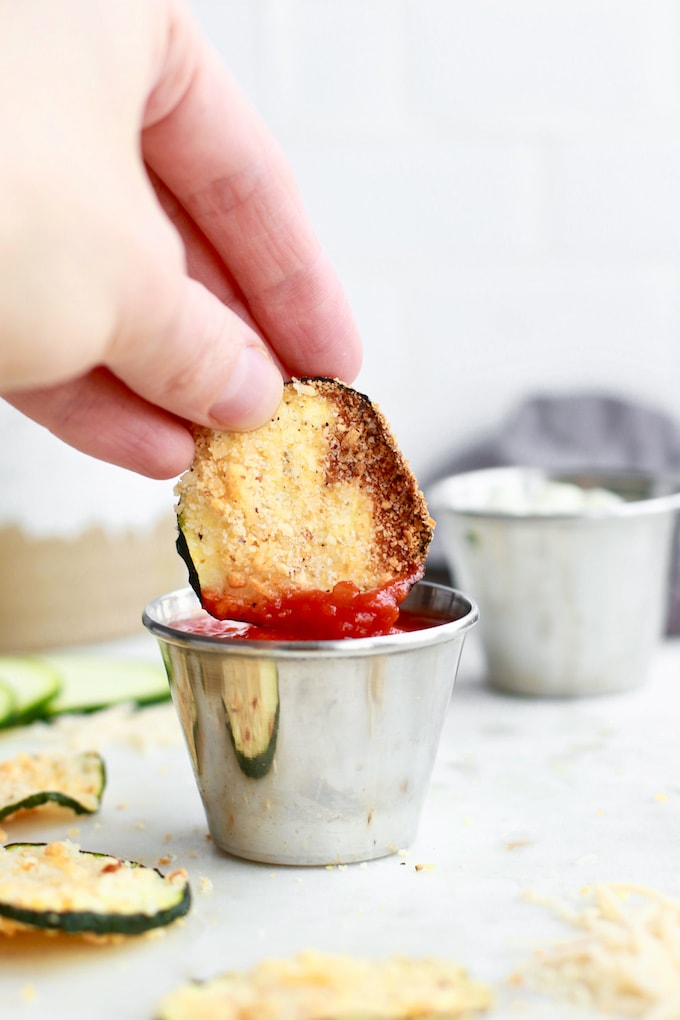 Healthy and Easy Oven Baked Parmesan Zucchini Chips - vegan and gluten free