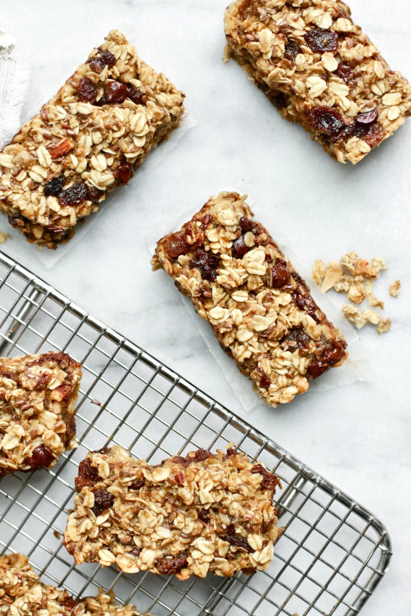 Healthy Chocolate Chip Granola Bars Nutrition in the Kitch