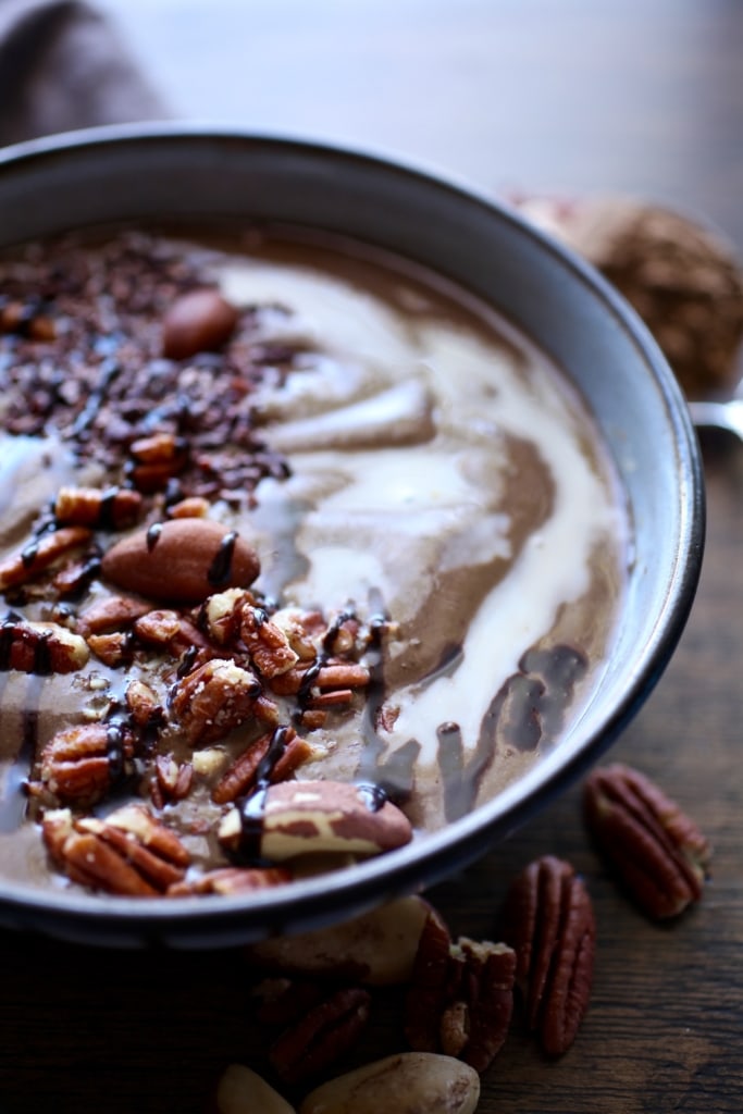Mocha Nut Smoothie Bowl // Build A Better Smoothie via Nutritionist in the Kitch