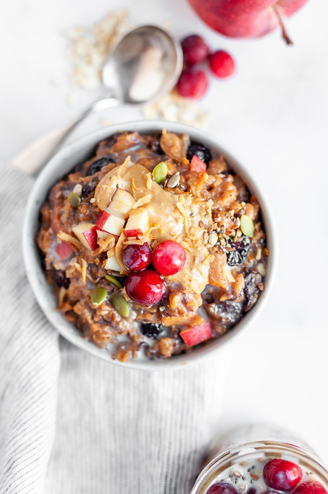 Easy Overnight Crockpot Oatmeal with Apples & Cranberry Nutrition in