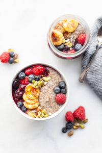 This delicious warm chia pudding is the recipe of all recipes! It’s a healthy breakfast, snack, or even dessert idea made with almond milk, vanilla, cinnamon, caramelized banana, and warm berry compote. Enjoy in a bowl or in mason jars, you’ll love the taste of chia pudding that warms you up from the inside out!