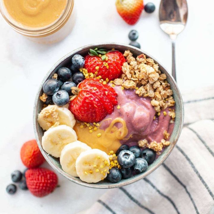 Easy Peanut Butter Acai Bowl | Nutrition in the Kitch