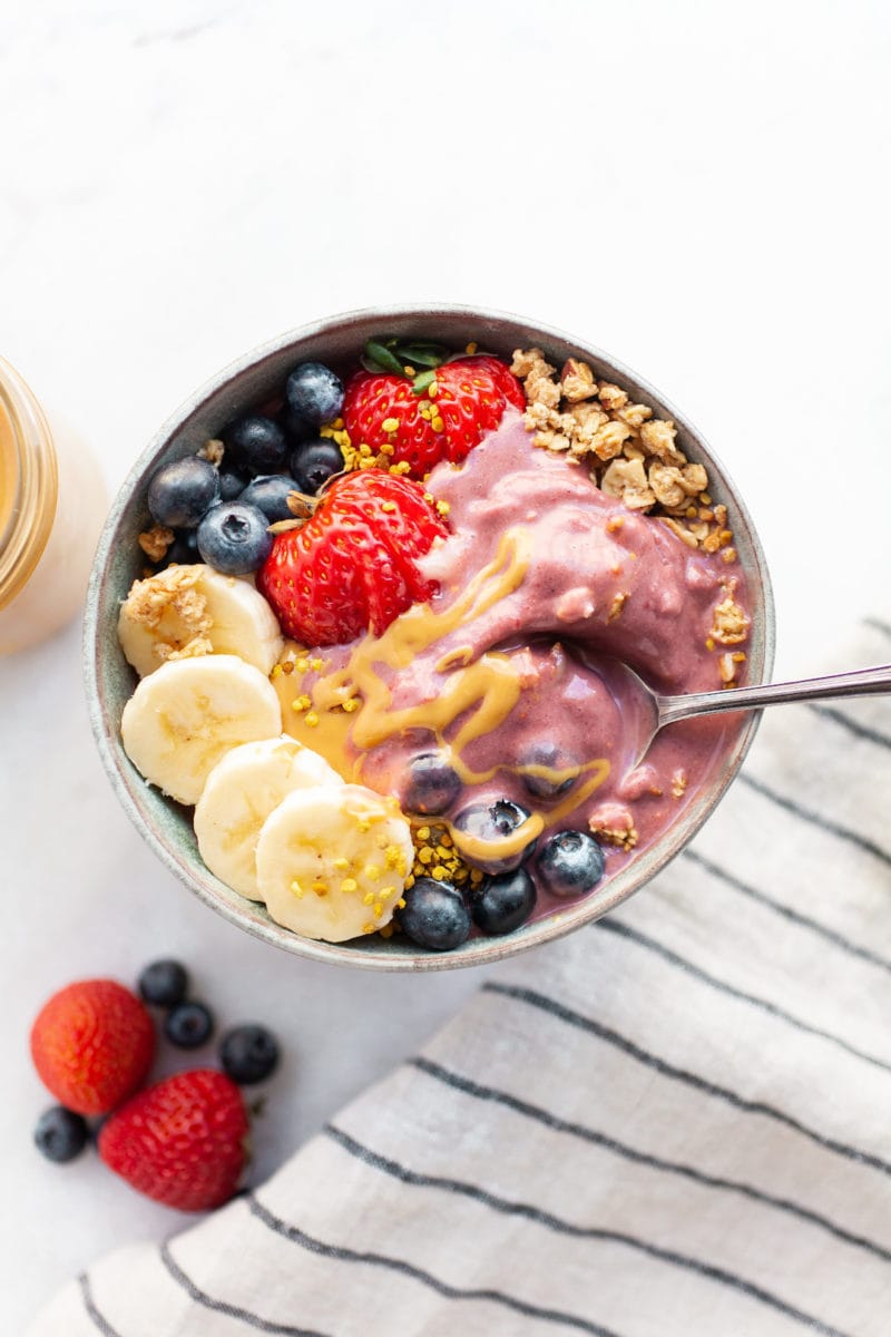 Easy Peanut Butter Acai Bowl Nutrition in the Kitch