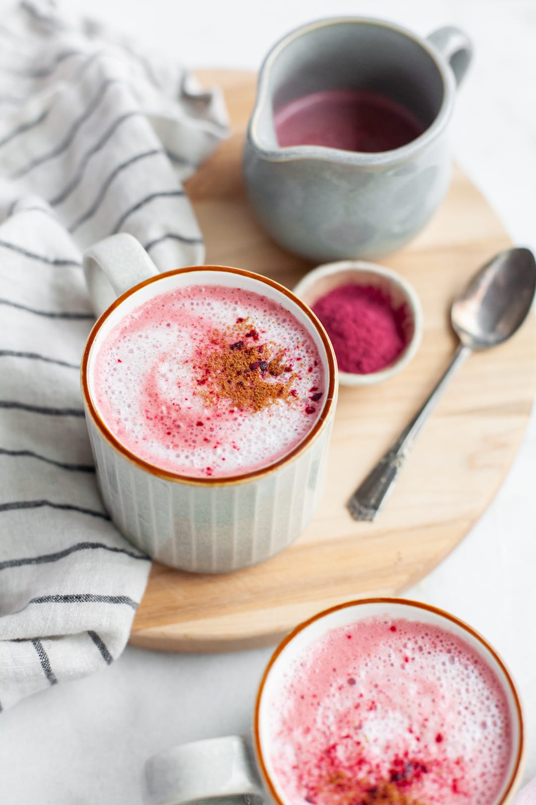 dreamy-beetroot-latte-recipe-blender-no-coffee-vegan