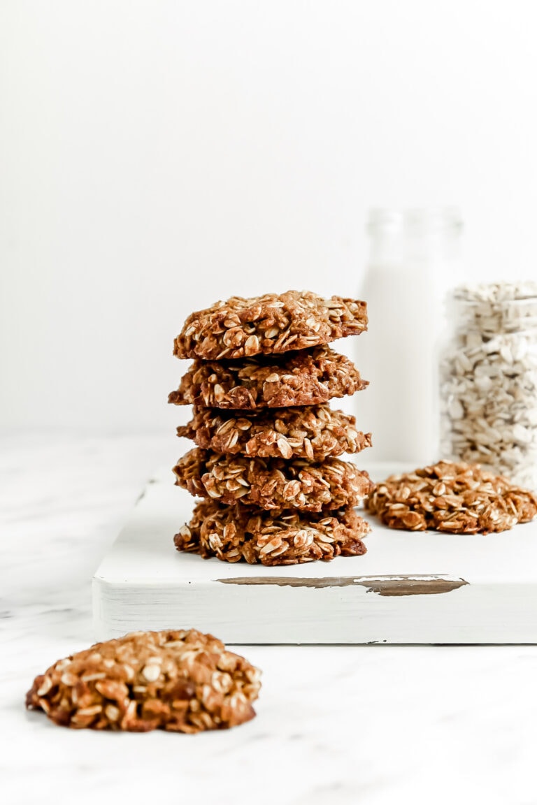 Healthy Almond Flour Oatmeal Cookies (Soft & Chewy!)