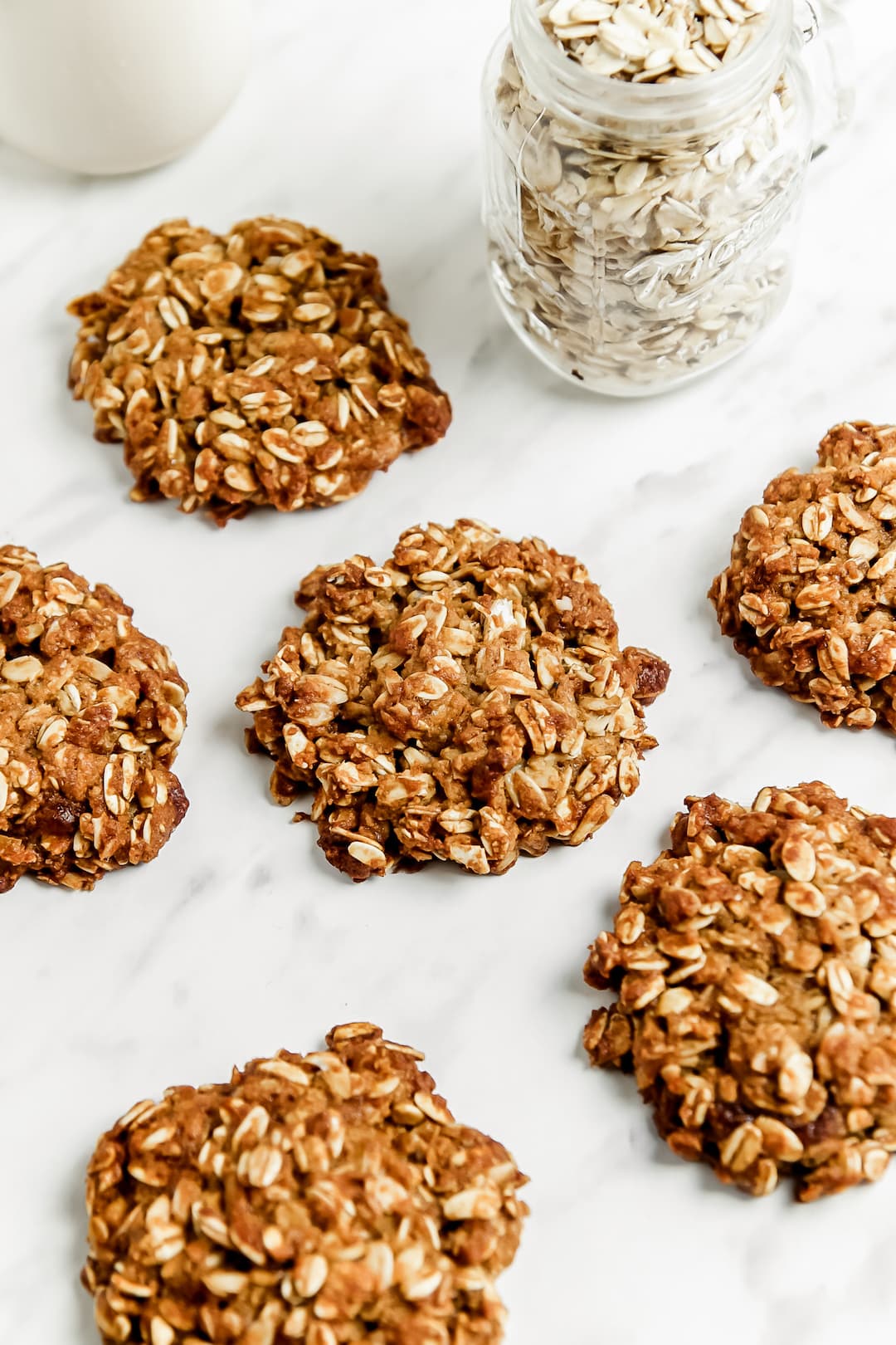 Healthy Almond Flour Oatmeal Cookies (Soft & Chewy!)