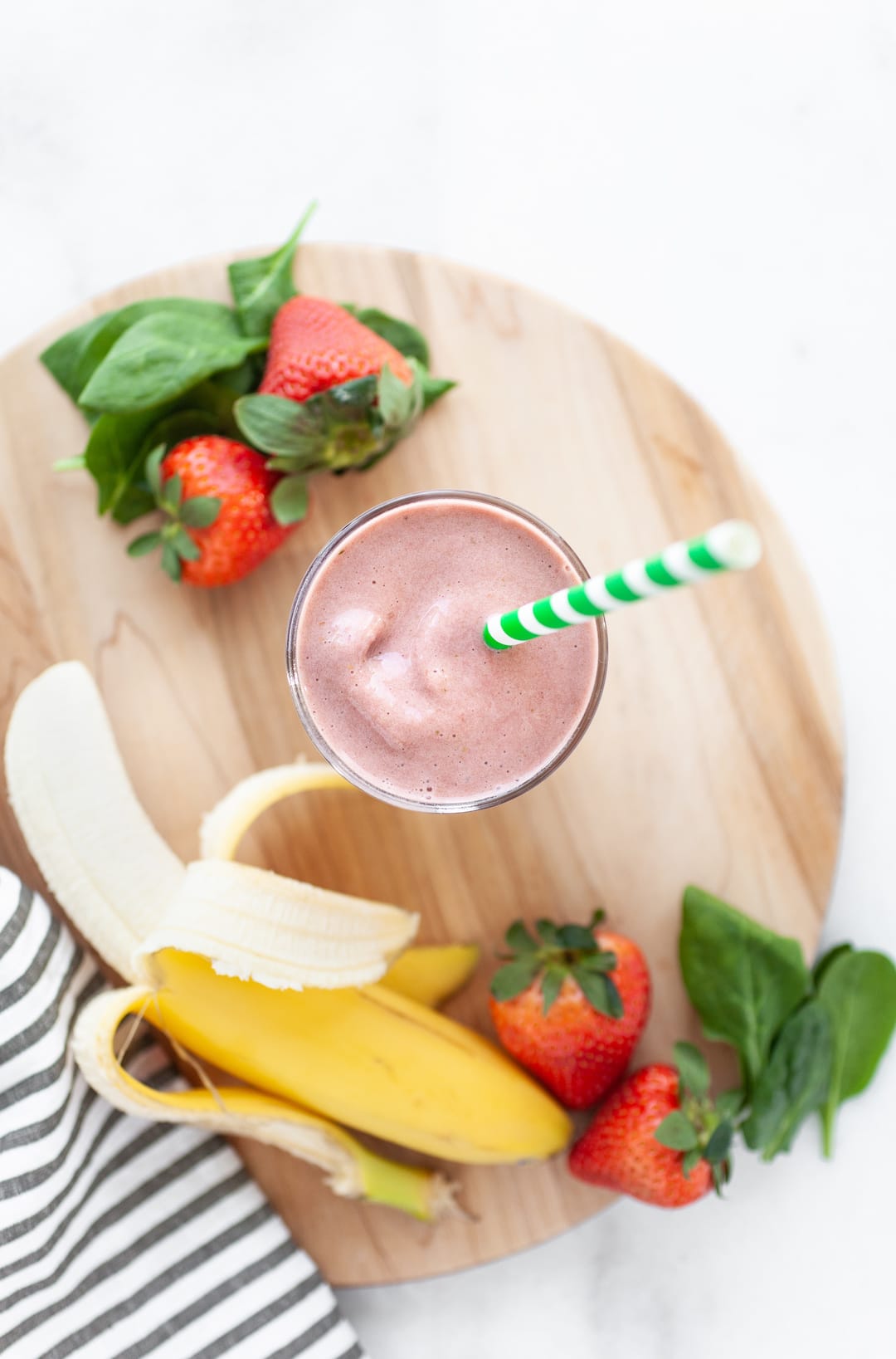 Easy Strawberry Banana Spinach Smoothie